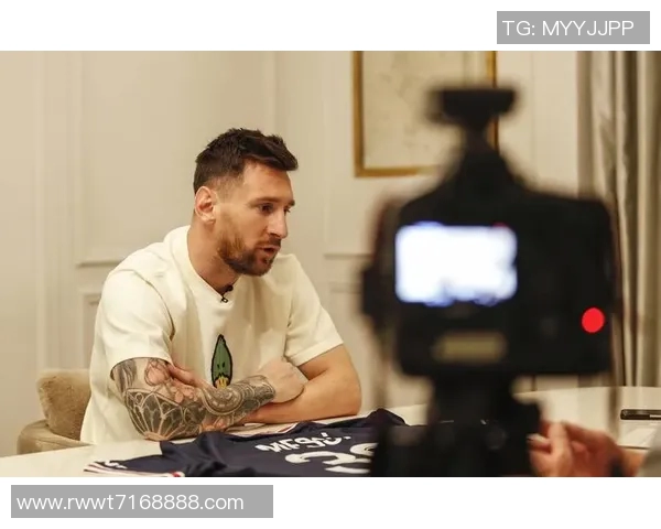 巴萨官方宣布梅西续约至2026年，西甲依旧属于梅罗的时代